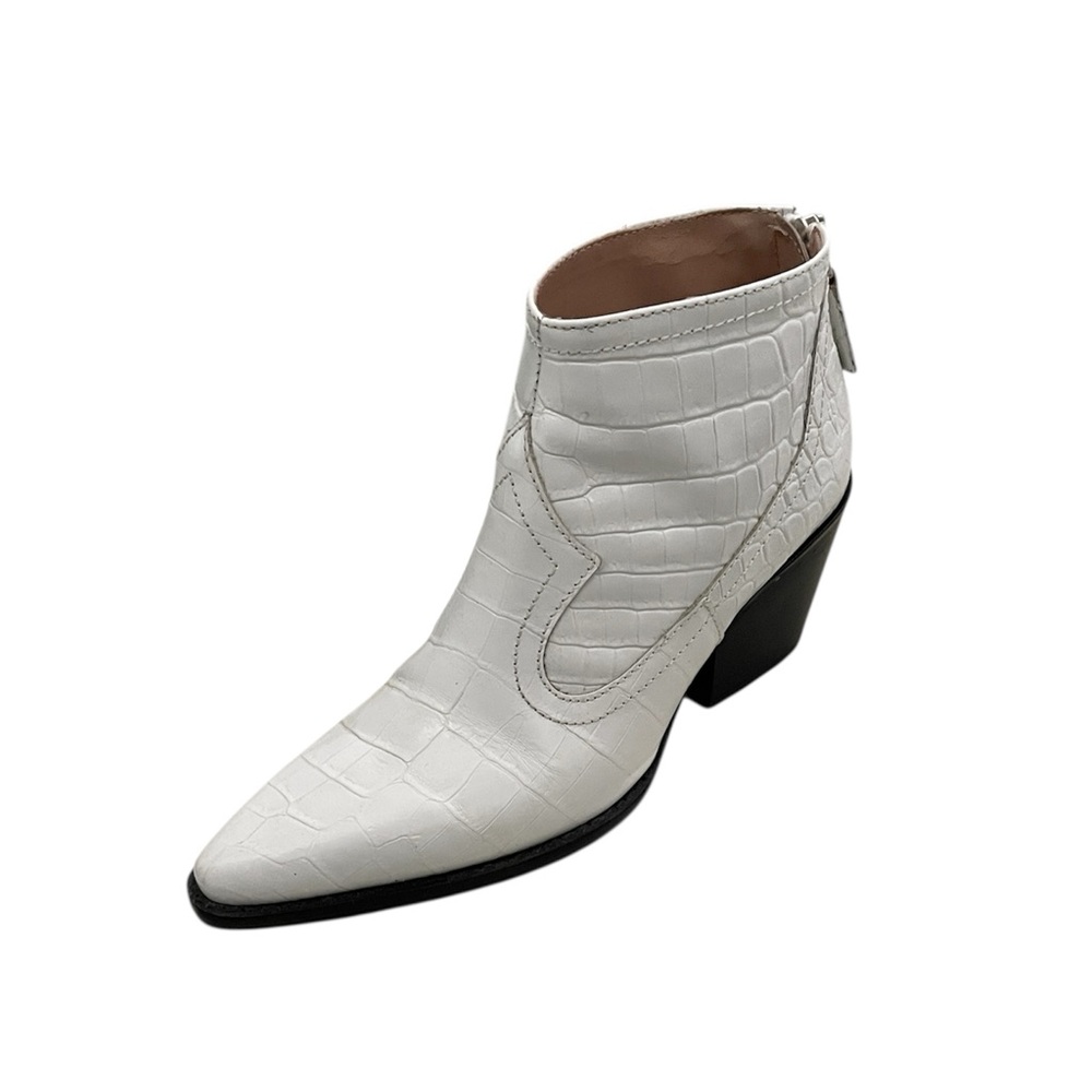 ZARA White Croc Embosed Ankle boots. Size 6. Worn Twice.
